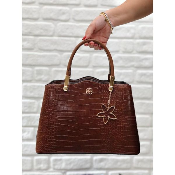 evening bags tan leather bag season modern design luxury wristwatch strap metal flower detail elegant wedding party women's handbag
evening bags tan leather bag season modern design luxury wristwatch strap metal flower detail elegant wedding party women's handbag