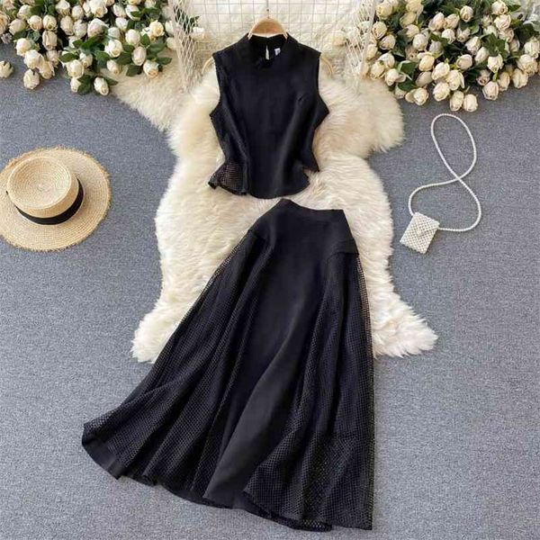 summer women elegant gauze splicing two piece set sleeveless shirt high waist a-line skirt ladies idyllic style sets 210430, Black;white
summer women elegant gauze splicing two piece set sleeveless shirt high waist a-line skirt ladies idyllic style sets 210430, Black;white