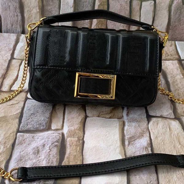 designer luxury bag messenger bag chain flap bags handbag fashion letter pattern plain magnetic gold hardware buckle detachable long belt wo
designer luxury bag messenger bag chain flap bags handbag fashion letter pattern plain magnetic gold hardware buckle detachable long belt wo