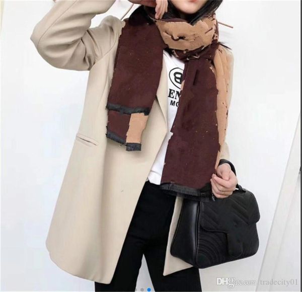 2021 new woman scarf cashmere long scarves classic floral printing designer womans scarves size 180x65cm, Blue;gray
2021 new woman scarf cashmere long scarves classic floral printing designer womans scarves size 180x65cm, Blue;gray