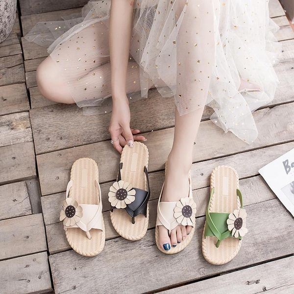 fashion casual slippers women summer flip-flops sunflower slipper female soft flat for home woman shoes, Black
fashion casual slippers women summer flip-flops sunflower slipper female soft flat for home woman shoes, Black