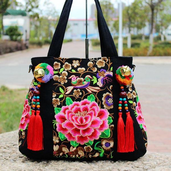 evening bags women shoulder bag retro embroidery pretty flower bohemia ethnic style tassel tote crossbody large capacity handbag for girl
evening bags women shoulder bag retro embroidery pretty flower bohemia ethnic style tassel tote crossbody large capacity handbag for girl