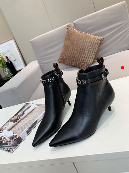 women designer pillow comfort ankle boots lady fashion soft down flat shoes waterproof nylon upper winter outdoor snowfield boot with box -m, Black
women designer pillow comfort ankle boots lady fashion soft down flat shoes waterproof nylon upper winter outdoor snowfield boot with box -m, Black