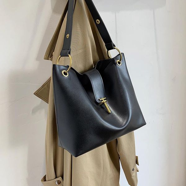 large capacity simple solid color pu leather bucket crossbody bag for women 2021 female brand shoulder handbags and purses waist bags
large capacity simple solid color pu leather bucket crossbody bag for women 2021 female brand shoulder handbags and purses waist bags