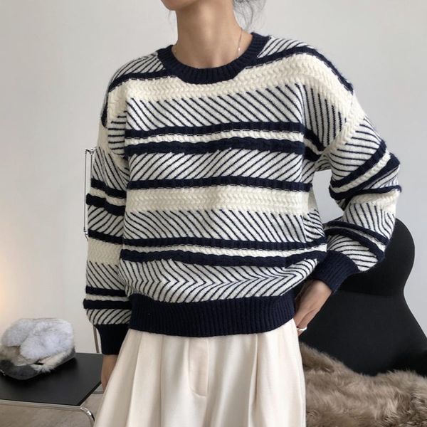 women's sweaters 2021 winter fashion ladies sweater warm women leisure vintage thicken loose female, White;black
women's sweaters 2021 winter fashion ladies sweater warm women leisure vintage thicken loose female, White;black