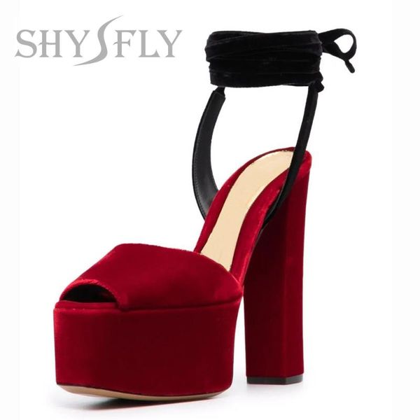 sandals 2021 fashion platform square heel red velvet party shoes peep toes lace up women modern sandal designer footwear plus size 44 45, Black
sandals 2021 fashion platform square heel red velvet party shoes peep toes lace up women modern sandal designer footwear plus size 44 45, Black