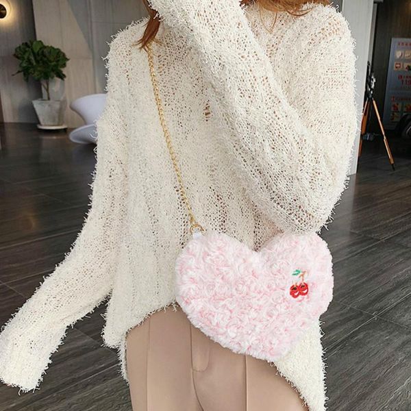 luxury design plush women bags 2021 fashion women's shoulder all-match peach heart messenger bag cute girl coin purse evening
luxury design plush women bags 2021 fashion women's shoulder all-match peach heart messenger bag cute girl coin purse evening