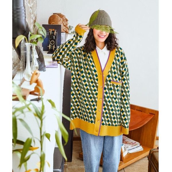 women's sweaters 2021 autumn winter women oversized cardigans v-neck long sleeve knit coat, White;black
women's sweaters 2021 autumn winter women oversized cardigans v-neck long sleeve knit coat, White;black