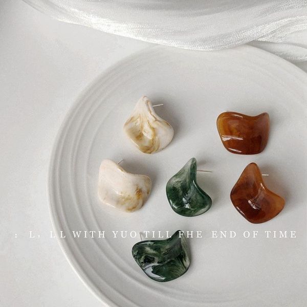stud creamy potato chip earrings white green amber irregular round acrylic acetate niche retro gift for friends, Golden;silver
stud creamy potato chip earrings white green amber irregular round acrylic acetate niche retro gift for friends, Golden;silver