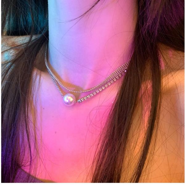 chains fashion jewelry simulated pearl pendant necklace 2021 design shiny crystal choker for party gifts, Silver
chains fashion jewelry simulated pearl pendant necklace 2021 design shiny crystal choker for party gifts, Silver