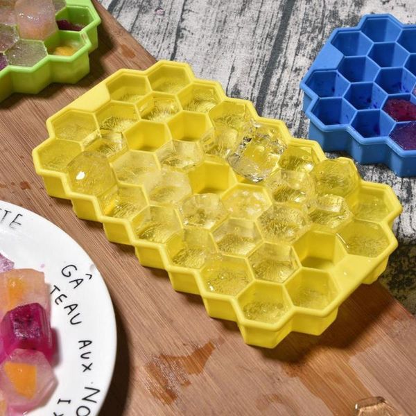 cells honeycomb ice cube mold reusable silicone tray for summer whiskey cocktail with cover baking moulds
cells honeycomb ice cube mold reusable silicone tray for summer whiskey cocktail with cover baking moulds