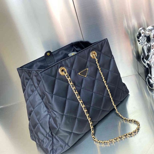 designer women black shopping bags luxury purses shoulder chain bag triangle nylon ladies large totes diamond fashion crossbody handbags
designer women black shopping bags luxury purses shoulder chain bag triangle nylon ladies large totes diamond fashion crossbody handbags