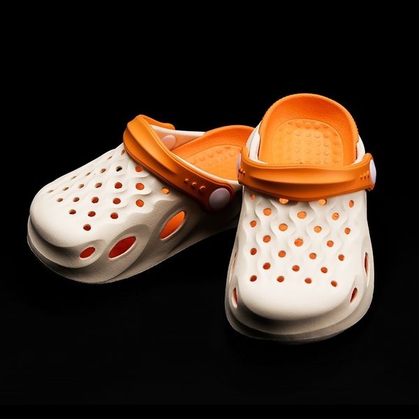 baby children's breathable hole shoes summer outdoor simple fashion new baby sandals two boys and girls, Black;red
baby children's breathable hole shoes summer outdoor simple fashion new baby sandals two boys and girls, Black;red