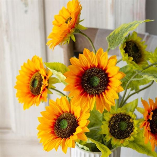 artificial flower sunflower luxurious bouquet wedding decoration home table decor fake flowers simulation decorative & wreaths
artificial flower sunflower luxurious bouquet wedding decoration home table decor fake flowers simulation decorative & wreaths