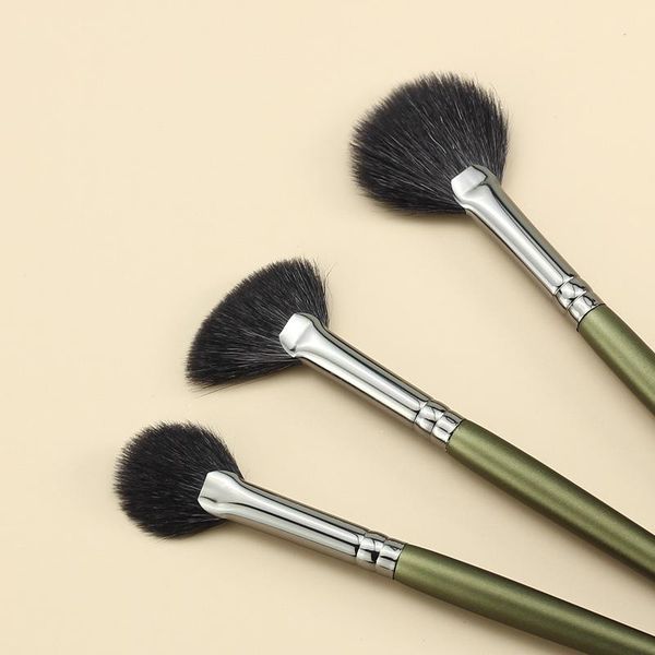 makeup brushes lucky-beauty fan shape powder concealor blending nail art brush for professional face make up
makeup brushes lucky-beauty fan shape powder concealor blending nail art brush for professional face make up