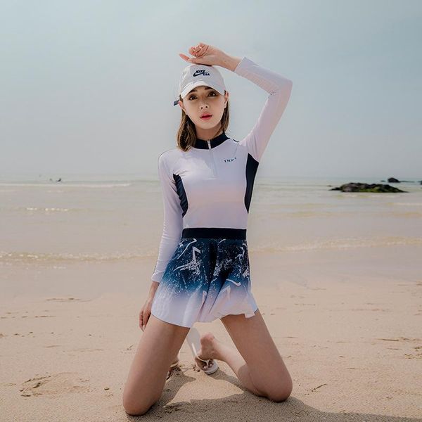 one-piece suits long sleeve is prevented bask in independent pants are exposed diving jellyfish proof garment skirt sports swim suit
one-piece suits long sleeve is prevented bask in independent pants are exposed diving jellyfish proof garment skirt sports swim suit