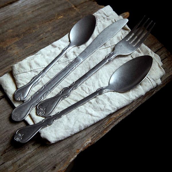 4pcs/lot dinnerware retro cutlery 304 stainless steel matte knife fork dessert spoon kitchen tableware steak fruit flatware sets
4pcs/lot dinnerware retro cutlery 304 stainless steel matte knife fork dessert spoon kitchen tableware steak fruit flatware sets