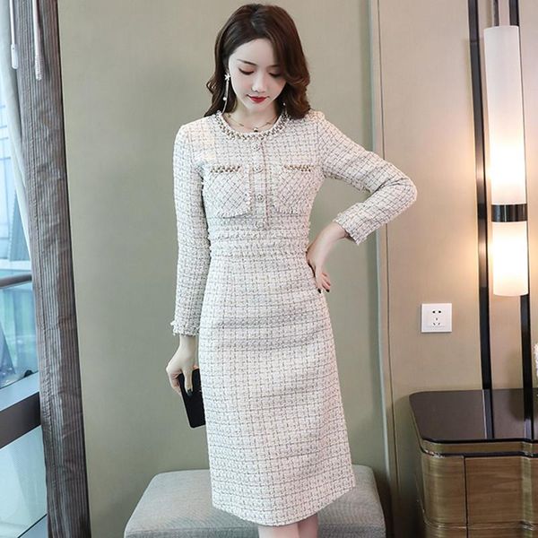 casual dresses fashion women long sleeve tassel tweed 2021autumn winter luxurious manual beading office work vesitdo, Black;gray
casual dresses fashion women long sleeve tassel tweed 2021autumn winter luxurious manual beading office work vesitdo, Black;gray