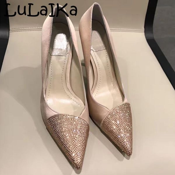dress shoes 2021 spring and autumn ladies fashion luxury rhinestone satin color matching pointed toe with party wedding high heels, Black
dress shoes 2021 spring and autumn ladies fashion luxury rhinestone satin color matching pointed toe with party wedding high heels, Black
