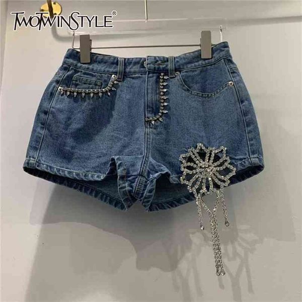 casual denim patchwork diamond shorts for women high waist straight slim jeans female korean summer fashion clothes 210521, White;black
casual denim patchwork diamond shorts for women high waist straight slim jeans female korean summer fashion clothes 210521, White;black