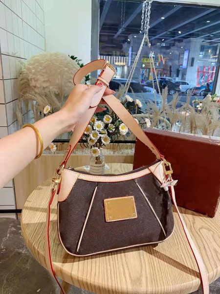 female underarm bag old flower single girls women shoulder bags messenger genuine leather handbags handbag printed with high quality
female underarm bag old flower single girls women shoulder bags messenger genuine leather handbags handbag printed with high quality