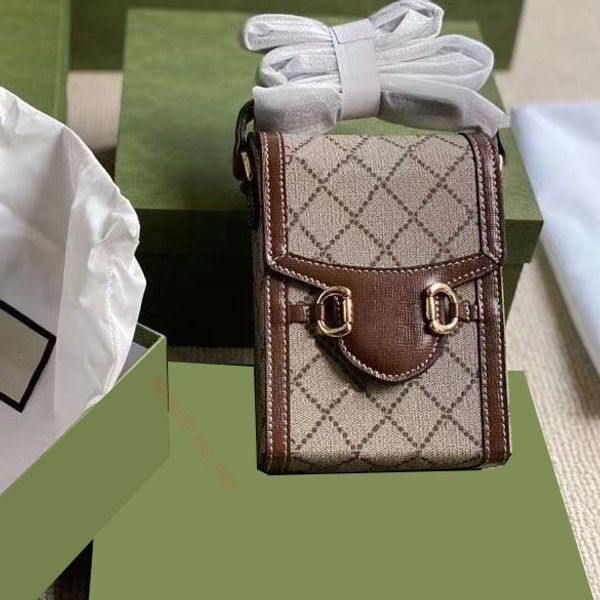 famous designers cross body shoulder wallet lady letter totes hasp fashion phone handbag square leather causal women preferred short coin pu, Red;black
famous designers cross body shoulder wallet lady letter totes hasp fashion phone handbag square leather causal women preferred short coin pu, Red;black