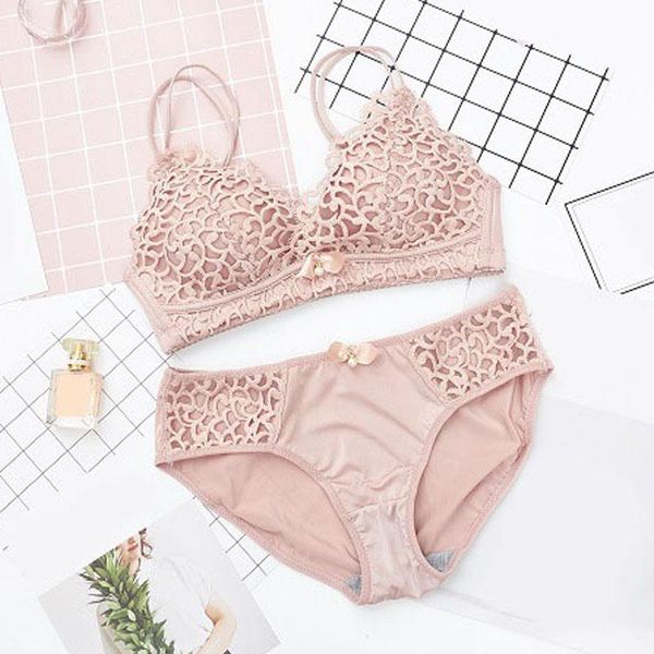 bras sets hollow tanks lace embroidery ladies bra and panty seamless gathering lingerie wireless brassiere ultra-thin woman underwear, Red;black
bras sets hollow tanks lace embroidery ladies bra and panty seamless gathering lingerie wireless brassiere ultra-thin woman underwear, Red;black