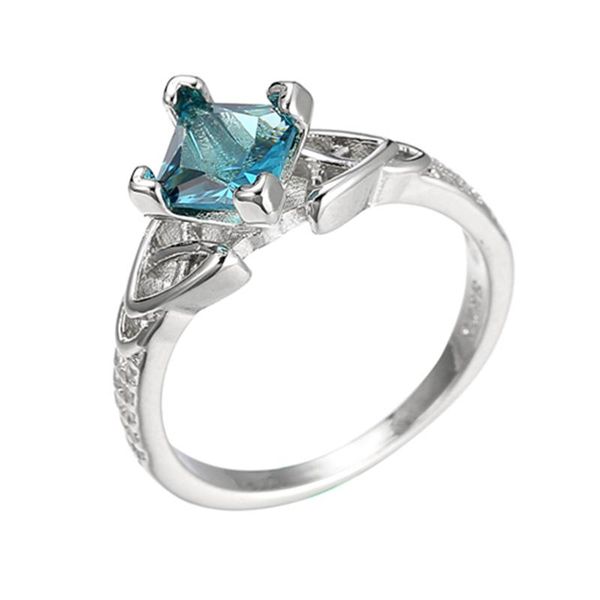 cluster rings silver ring classic exquisite dazzling temperament female models inlaid zircon hand jewelry, Golden;silver
cluster rings silver ring classic exquisite dazzling temperament female models inlaid zircon hand jewelry, Golden;silver