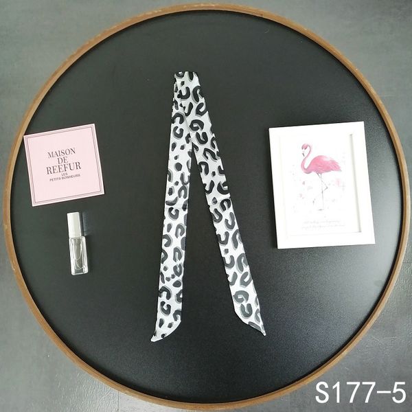2021 wholesale fashion wraps women scarve alphabet printed handbag scarfs neckties hair bundles polyester material, Blue;gray
2021 wholesale fashion wraps women scarve alphabet printed handbag scarfs neckties hair bundles polyester material, Blue;gray