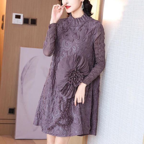 autumn and winter high-end temperament long sleeve plus size ruffle a-line embroidery pleated dress casual dresses, Black;gray
autumn and winter high-end temperament long sleeve plus size ruffle a-line embroidery pleated dress casual dresses, Black;gray