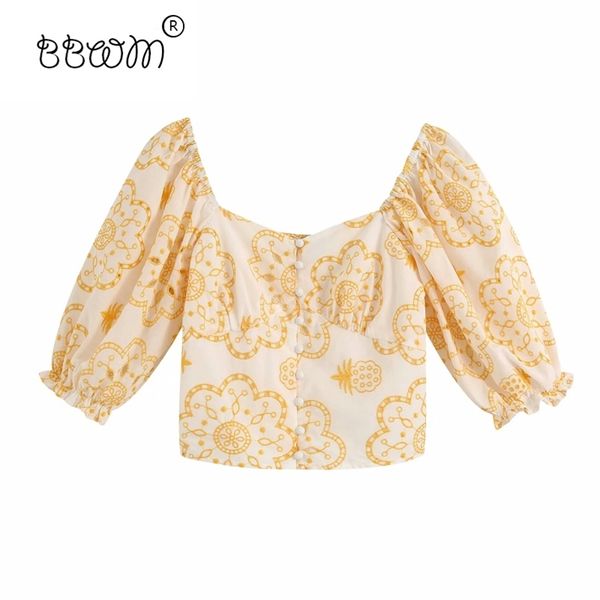 women chic fashion floral embroidery buttons cropped blouses vintage female lantern sleeve square collar shirts casual 210531, White
women chic fashion floral embroidery buttons cropped blouses vintage female lantern sleeve square collar shirts casual 210531, White