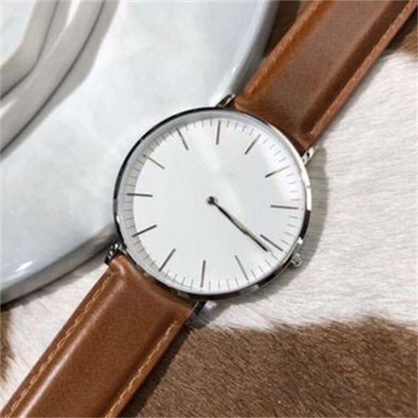 d's new launch of simple and fashionable watch dial is full of modern concise and exquisite design, Slivery;brown
d's new launch of simple and fashionable watch dial is full of modern concise and exquisite design, Slivery;brown