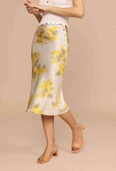 high waist fishtail midi spring women skirts summer floral print slim long with side buttons for holiday, Black
high waist fishtail midi spring women skirts summer floral print slim long with side buttons for holiday, Black