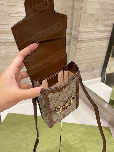 genuine leather female presbyopia messenger all-match mobile phone bag net red same style size20*13
genuine leather female presbyopia messenger all-match mobile phone bag net red same style size20*13