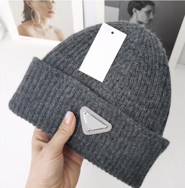 european and american luxury knitted hat designer beanie cap men's and women's cashmere letter leisure fisherman's hat outdoo, Blue;gray
european and american luxury knitted hat designer beanie cap men's and women's cashmere letter leisure fisherman's hat outdoo, Blue;gray