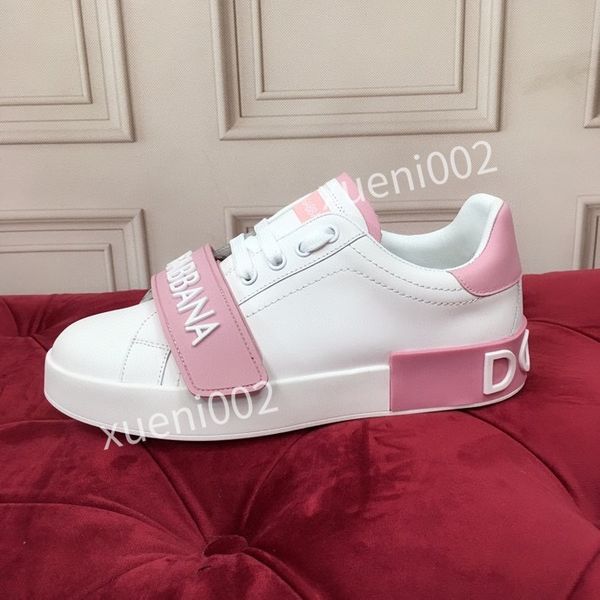 2022 designer sneakers mens women casual shoes boots fashion white leather luxury flower embroidered flat sports 34-45 hc200908, Black
2022 designer sneakers mens women casual shoes boots fashion white leather luxury flower embroidered flat sports 34-45 hc200908, Black