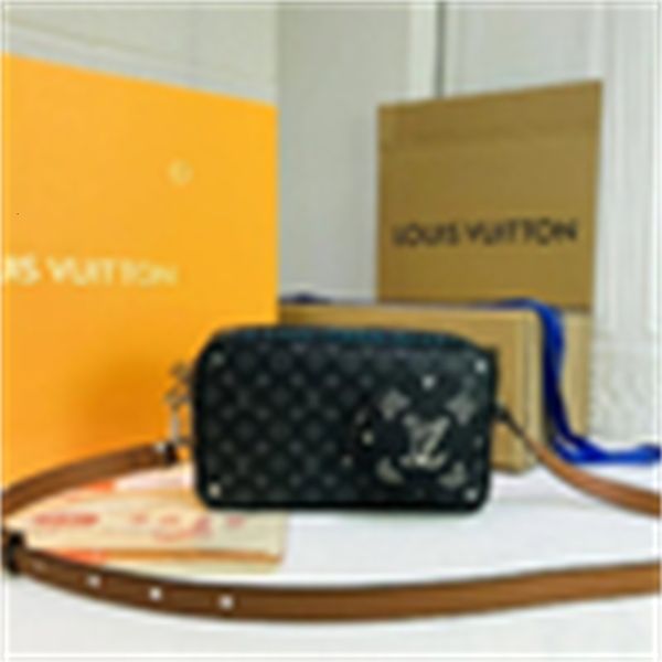 body shoulder designer luxury totes m69688 evening camera handles bag bags box cross bag bag clutches handbags iconic
body shoulder designer luxury totes m69688 evening camera handles bag bags box cross bag bag clutches handbags iconic