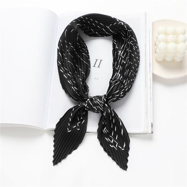 scarves 2021 elegant crinkle silk square scarf for hair shawl print neckerchief female headband vintage head wraps foulard hijab bandana, Blue;gray
scarves 2021 elegant crinkle silk square scarf for hair shawl print neckerchief female headband vintage head wraps foulard hijab bandana, Blue;gray
