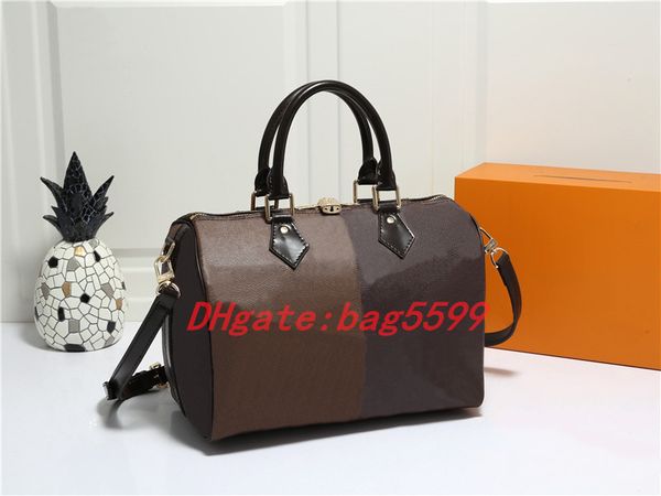 women classic style fashion bag highs quality lady luxurious shoulder bags high capacity with key lock crossbody travel pack handbag
women classic style fashion bag highs quality lady luxurious shoulder bags high capacity with key lock crossbody travel pack handbag