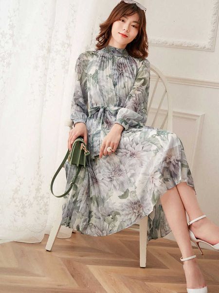 casual dresses silver chrysanthemum chiffon dressed in long sleeves and female plissado is placed the le to xe0f, Black;gray
casual dresses silver chrysanthemum chiffon dressed in long sleeves and female plissado is placed the le to xe0f, Black;gray