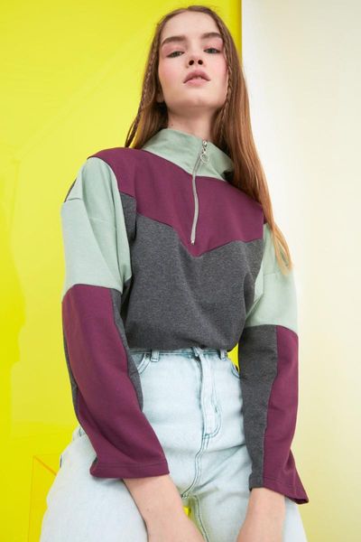 women's hoodies & sweatshirts trendyol with color block crop knitted sweatshirt twoss21sw0080, Black
women's hoodies & sweatshirts trendyol with color block crop knitted sweatshirt twoss21sw0080, Black