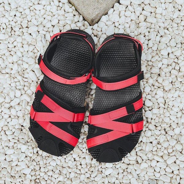 sandals 2021 female summer fashion flat mature casual rainbow small flash diamond herringbone, Black
sandals 2021 female summer fashion flat mature casual rainbow small flash diamond herringbone, Black