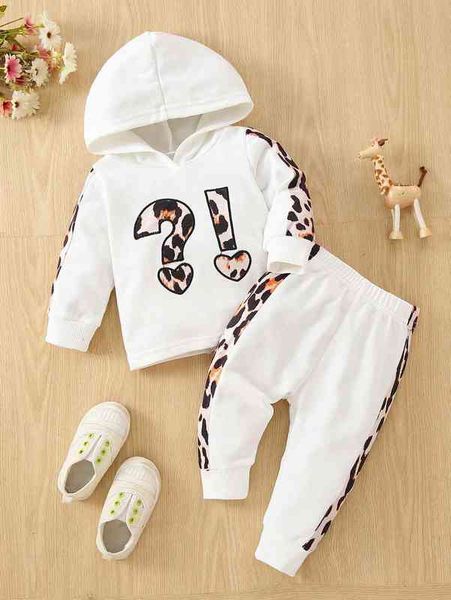 baby leopard heart and geo embroidery hoodie & sweatpants she, White 
baby leopard heart and geo embroidery hoodie & sweatpants she, White