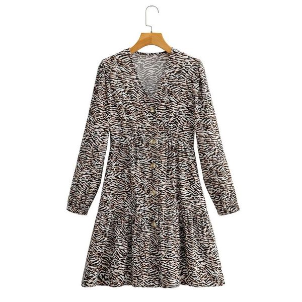 spring women animal pattern print single breasted mini dress female v neck long sleeve clothes loose vestido d7056 casual dresses, Black;gray
spring women animal pattern print single breasted mini dress female v neck long sleeve clothes loose vestido d7056 casual dresses, Black;gray