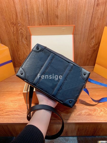 m69838 soft trunk wallet bags leather clutch shoulder messenger cosmetic bag fashion womens makeup handbag ladies wallets m45432
m69838 soft trunk wallet bags leather clutch shoulder messenger cosmetic bag fashion womens makeup handbag ladies wallets m45432