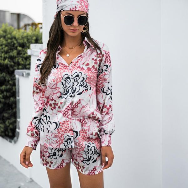 women's tracksuits wsevypo chic vintage flowers print three pieces streetwear shorts sets long sleeve shirts+elastic waist shorts+heads, Gray
women's tracksuits wsevypo chic vintage flowers print three pieces streetwear shorts sets long sleeve shirts+elastic waist shorts+heads, Gray