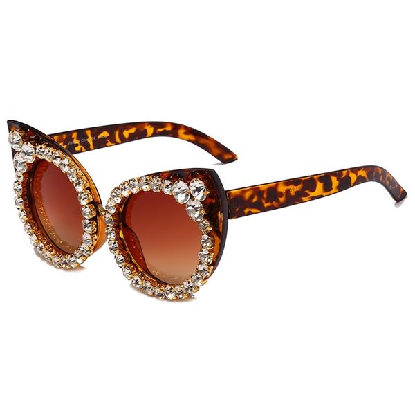 80% off store online new box eye with diamond sunglasses, versatile personality, women's trendy sunglasses, White;black
80% off store online new box eye with diamond sunglasses, versatile personality, women's trendy sunglasses, White;black