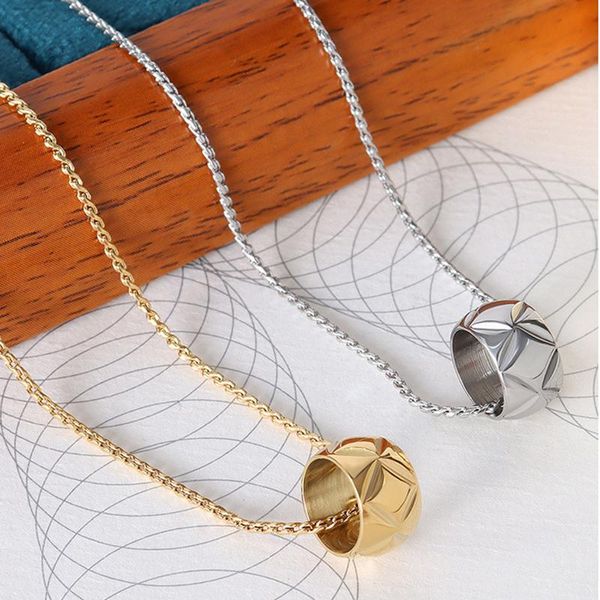 pendant necklaces irregular retro design rhombic necklace for women titanium steel french girl teen choker chain jewelry trendy collier whol, Silver
pendant necklaces irregular retro design rhombic necklace for women titanium steel french girl teen choker chain jewelry trendy collier whol, Silver
