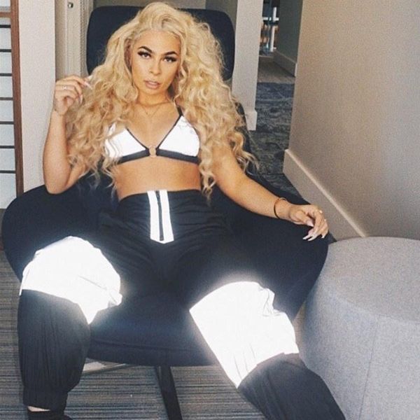 women's two piece pants 2021 women camis reflector patchwork cargo 2 pieces set sleeveless high waist slim fake zippers trousers casual, White
women's two piece pants 2021 women camis reflector patchwork cargo 2 pieces set sleeveless high waist slim fake zippers trousers casual, White