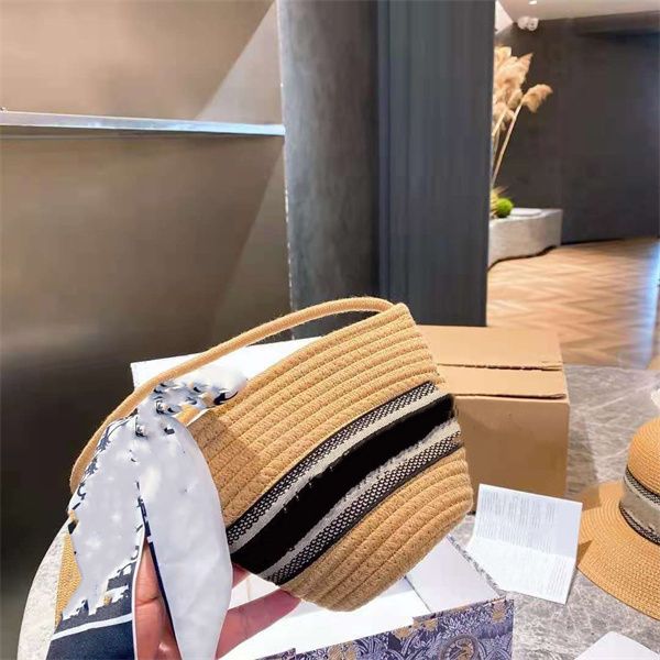 ladies luxury quality 2021 beach bags shoulder bag handbags handbag wallets weaving classic styles early spring series high-end fashion
ladies luxury quality 2021 beach bags shoulder bag handbags handbag wallets weaving classic styles early spring series high-end fashion